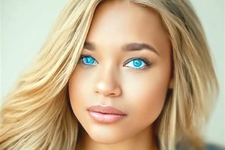 Willow, 37, a blonde blue-eyed latina companion based in Ayer Baloi. Offering BDSM, Erotic Massage, Tantra, Dinner Date. Available for incall and outcall, ov...