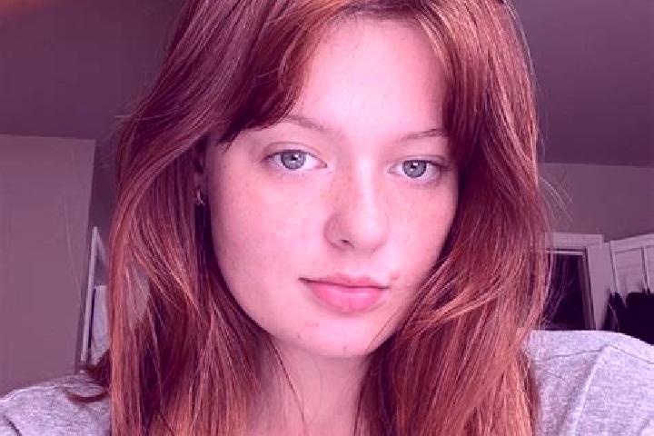 Willow, 37, a red brown-eyed mixed companion based in Cheval. Offering Dinner Date, Tantra, GFE, CIM. Available for incall and outcall, overnight bookings av...