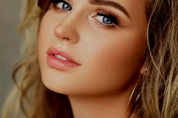 Willow, 38, a dark blonde blue-eyed indian companion based in Weissenbrunn. Offering Tantra, 69, Travel Companion, Deep French Kissing, Striptease. Available...
