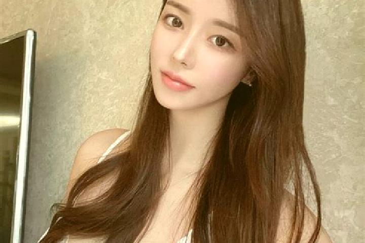 Willow, 38 — Escort in Lemahputih, Indonesia