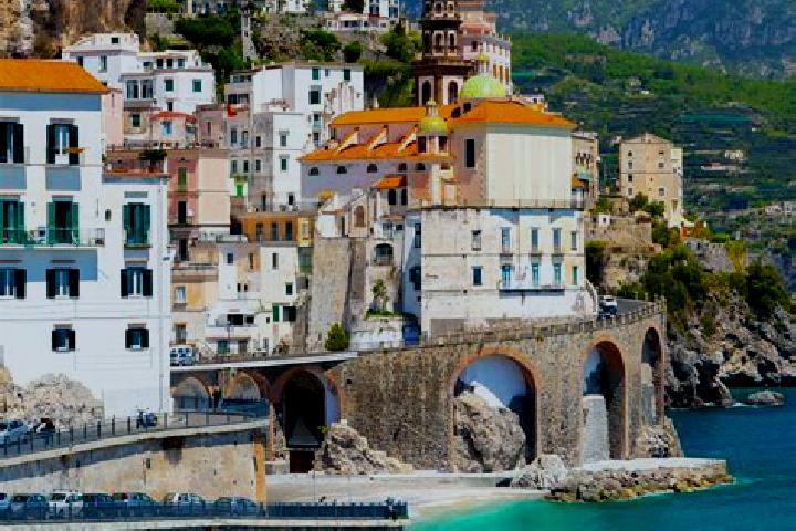 Willow, 38 — Escort in Molella, Italy