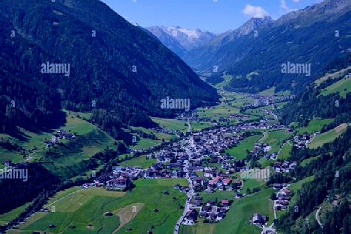 Willow, 38 — Escort in Schoenberg im Stubaital, Austria