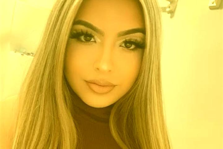 Willow, 39, a blonde brown-eyed latina companion based in Santa Cruz del Norte. Offering Duos, Dinner Date, 69. Available for incall and outcall, overnight b...