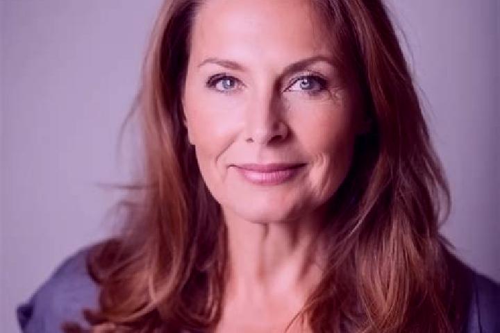 Willow, 39, a brunette grey-eyed caucasian companion based in Las Salinas. Offering 69, OWO, GFE. Available for incall and outcall, overnight bookings availa...