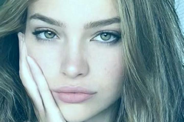 Zoe, 20, a blonde hazel-eyed middle eastern companion based in Corneilhan. Offering Duos, Erotic Massage, Overnight, Prostate Massage, Couples. Available for...