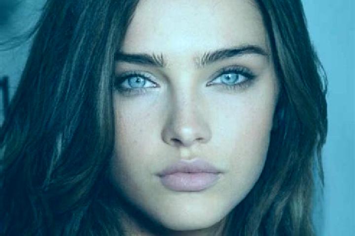 Zoe, 20, a brunette amber-eyed caucasian companion based in Valmontone. Offering Travel Companion, Prostate Massage, OWO. Available for incall and outcall, d...
