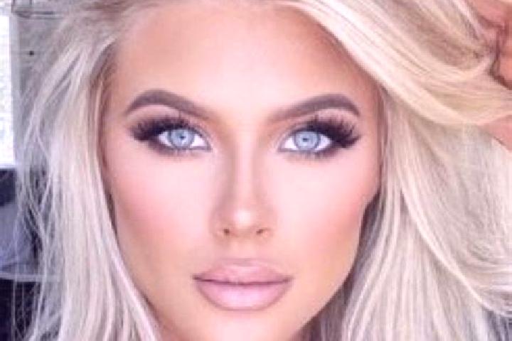 Zoe, 20, a platinum blonde blue-eyed ebony companion based in Seraj Kola. Offering Erotic Massage, Deep French Kissing. Available for incall and outcall, ove...