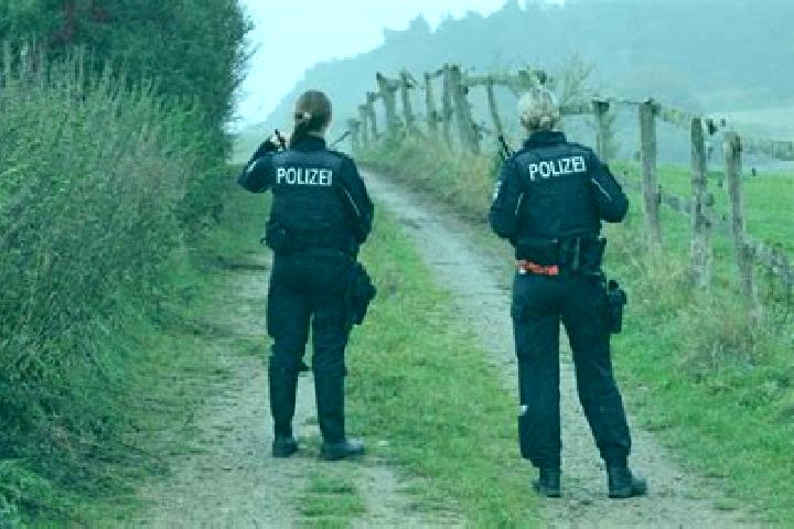Zoe, 20 — Escort in Kamsdorf, Germany