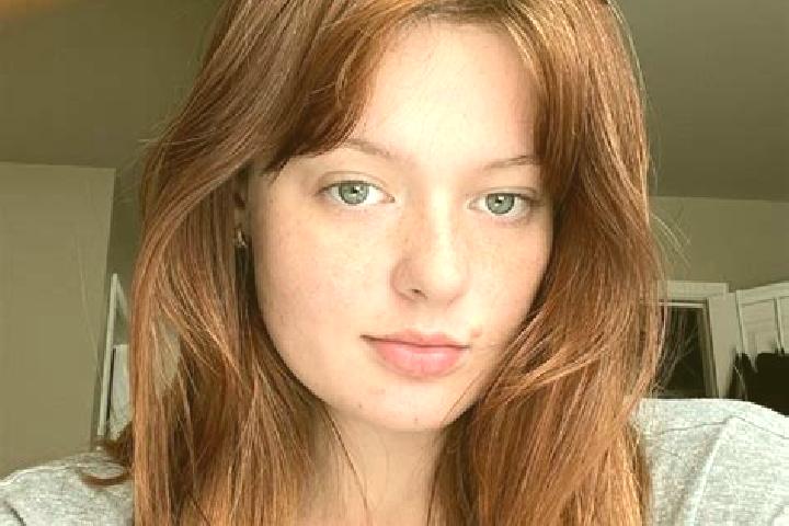 Zoe, 21, a auburn amber-eyed european companion based in Navoloki. Offering Overnight, Deep French Kissing, Fetish. Available for incall and outcall, overnig...