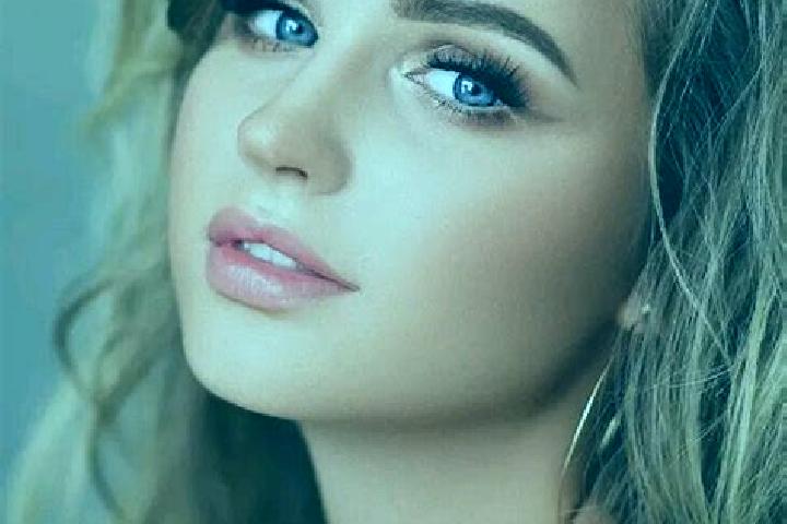 Zoe, 21, a dark blonde blue-eyed asian companion based in Santa Clara. Offering Couples, Prostate Massage, Fetish, Striptease. Available for incall and outca...
