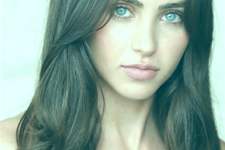 Zoe, 21, a red brown-eyed latina companion based in Ramanuj Ganj. Offering 69, OWO, Fetish. Available for incall and outcall, day and evening dates.