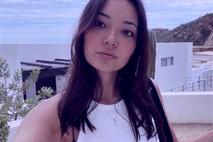 Zoe, 21 — Escort in Barajas, Mexico