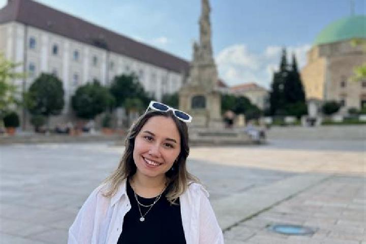 Zoe, 21 — Escort in Fonyod, Hungary