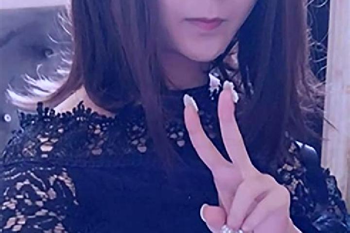 Zoe, 21 — Escort in Pizhou, China
