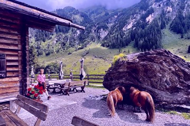 Zoe, 21 — Escort in Rauris, Austria