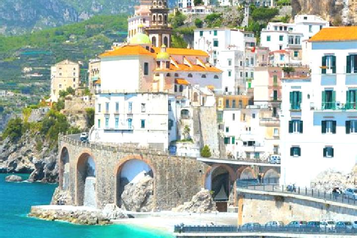 Zoe, 21 — Escort in Ruviano, Italy