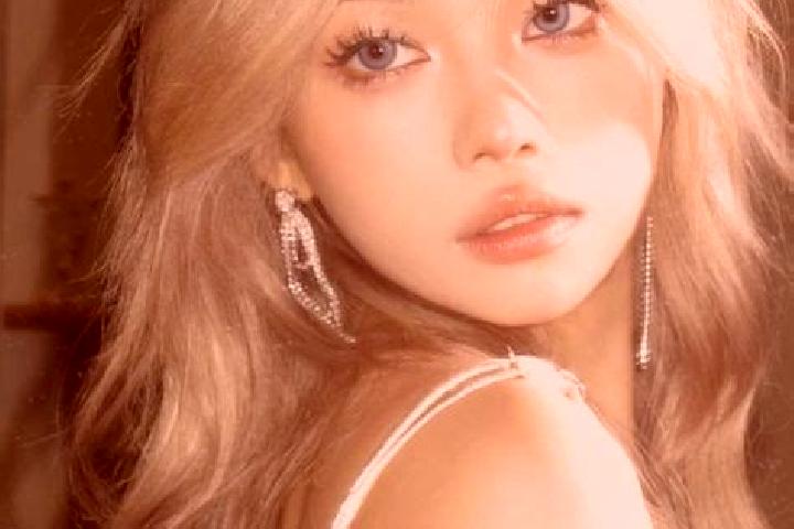 Zoe, 22, a blonde grey-eyed asian companion based in Mentor. Offering GFE, Fetish, A-Level, Travel Companion. Available for incall and outcall, overnight boo...