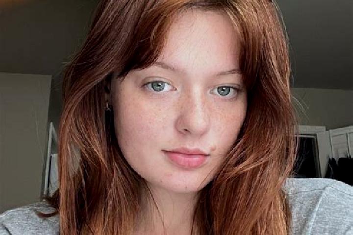 Zoe, 22, a chestnut blue-eyed mediterranean companion based in Evron. Offering A-Level, Overnight, Prostate Massage, CIM. Available for incall and outcall, o...