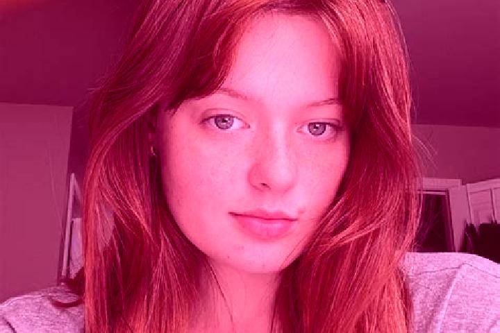 Zoe, 22, a red grey-eyed indian companion based in Khersonisos. Offering Duos, Girlfriend Experience, Massage, CIM. Available for incall and outcall, overnig...