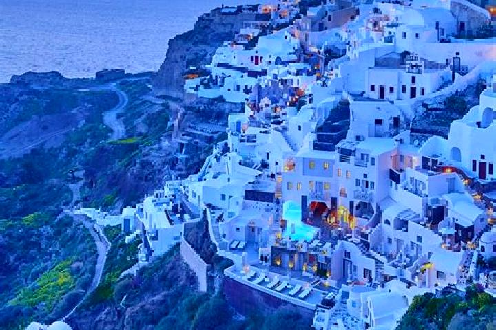 Zoe, 22 — Escort in Lazarina, Greece