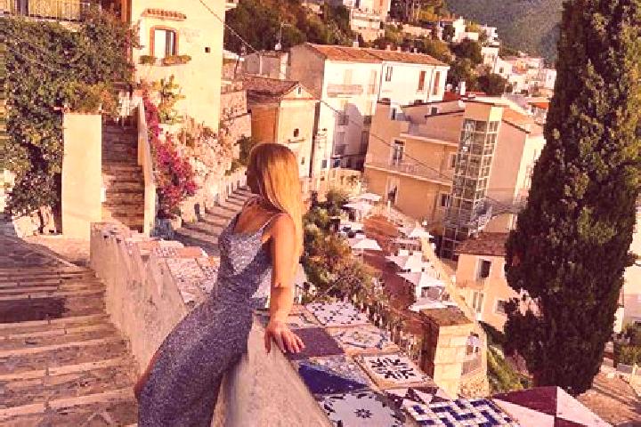 Zoe, 22 — Escort in Sperlonga, Italy