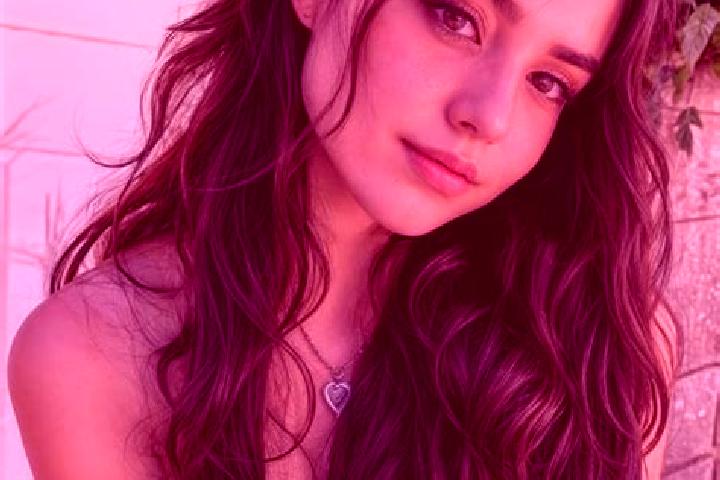 Zoe, 23, a brunette hazel-eyed middle eastern companion based in Majgaon. Offering Party Girl, Dinner Date, A-Level, Tantra. Available for incall and outcall...