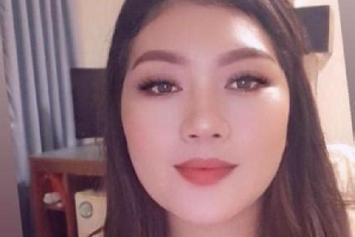 Zoe, 23, a chestnut dark-eyed asian companion based in Aboh. Offering GFE, A-Level, Erotic Massage. Available for incall and outcall, overnight bookings avai...