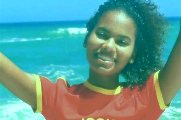 Zoe, 23 — Escort in Hengue, Angola