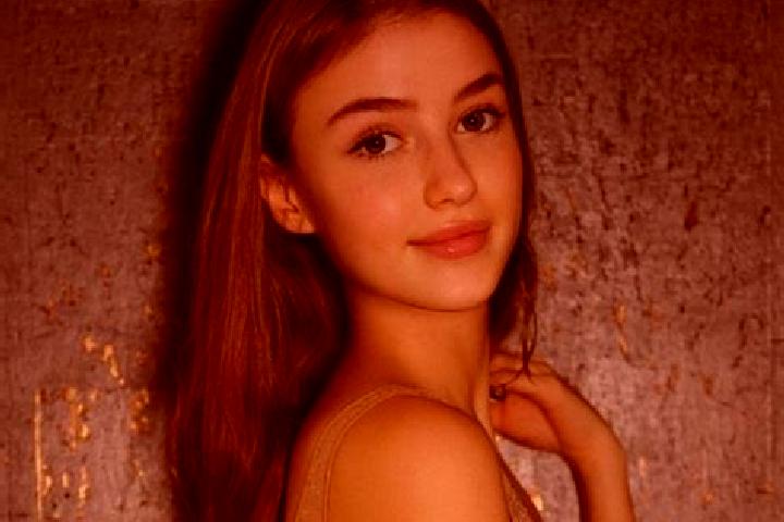 Zoe, 23 — Escort in Olivia, United States