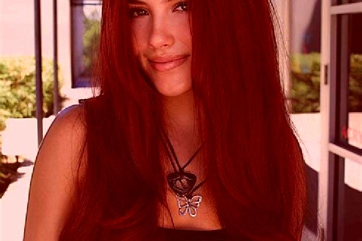 Zoe, 24, a auburn dark-eyed caucasian companion based in Bangar. Offering Overnight, 69, A-Level. Available for incall and outcall, overnight bookings availa...