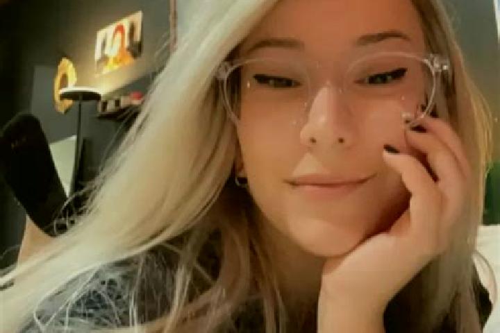 Zoe, 24, a blonde grey-eyed ebony companion based in Langenwolschendorf. Offering Domination, Tantra, Girlfriend Experience. Available for incall and outcall...