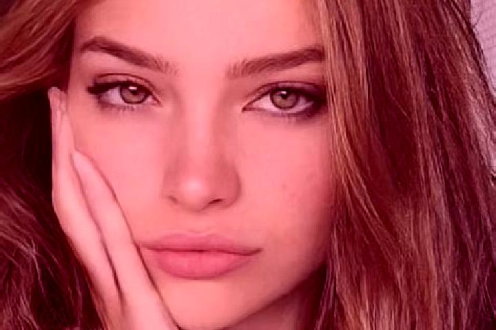 Zoe, 24, a dark blonde hazel-eyed mediterranean companion based in Cihanbeyli. Offering Overnight, Striptease, Party Girl, Couples. Available for incall and ...