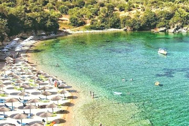 Zoe, 24 — Escort in Agia Paraskevi, Greece