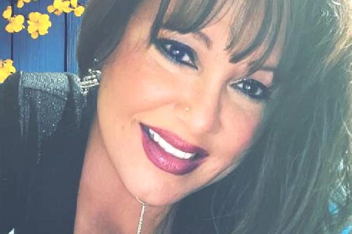 Zoe, 24 — Escort in Catina, Romania