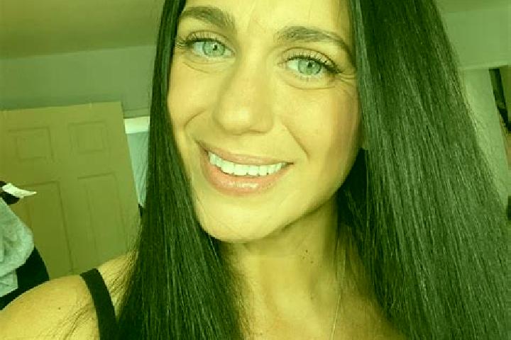 Zoe, 24 — Escort in Joubb Jannine, Lebanon