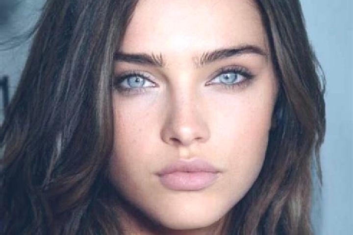 Zoe, 25, a brunette green-eyed caribbean companion based in Velke Ludince. Offering Striptease, Couples. Available for incall and outcall, overnight bookings...