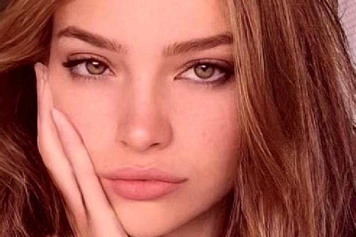 Zoe, 25, a brunette green-eyed caucasian companion based in Lake Wazeecha. Offering Duos, Girlfriend Experience, Domination, BDSM, CIM. Available for incall ...