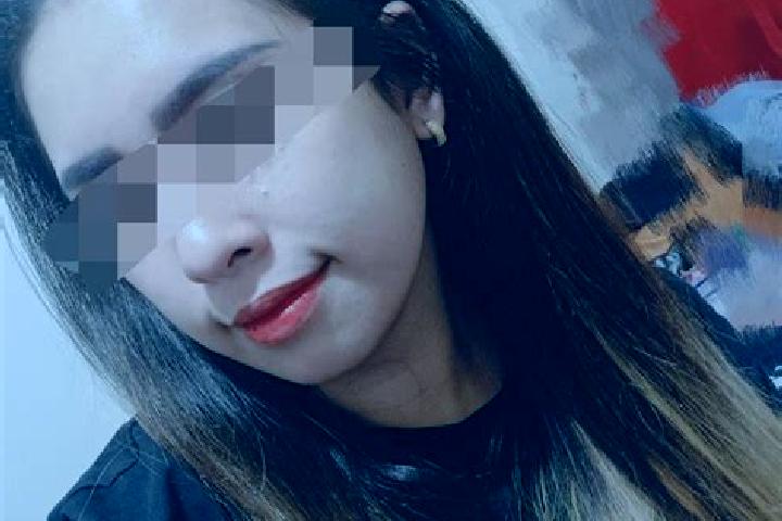 Zoe, 25, a red grey-eyed asian companion based in Pariyapuram. Offering Dinner Date, Party Girl, BDSM. Available for incall and outcall, day and evening dates.