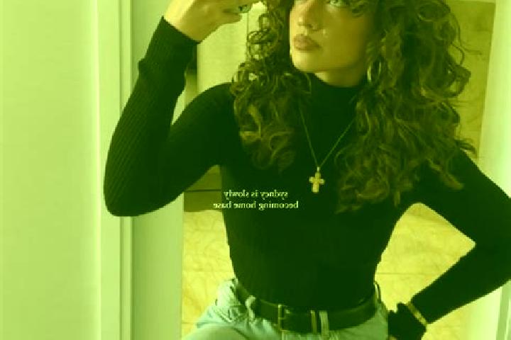 Zoe, 25 — Escort in Monette, United States