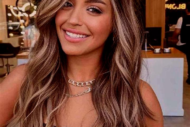 Zoe, 26, a dark blonde dark-eyed caucasian companion based in Priamurskiy. Offering Travel Companion, A-Level, Overnight. Available for incall and outcall, o...