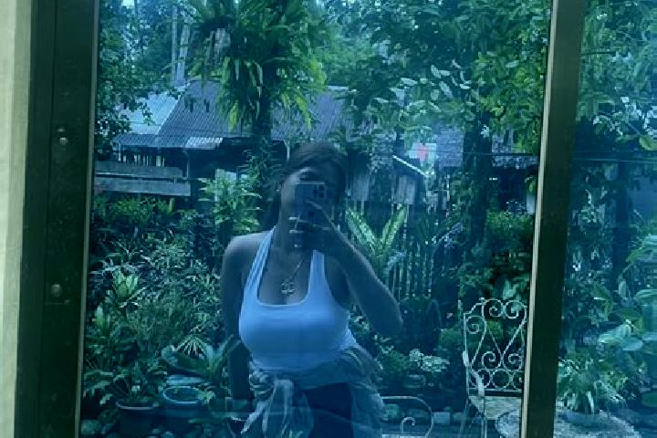 Zoe, 26 — Escort in Bagangan, Indonesia