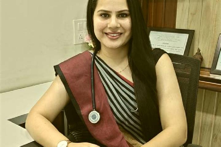 Zoe, 26 — Escort in Chaibasa, India