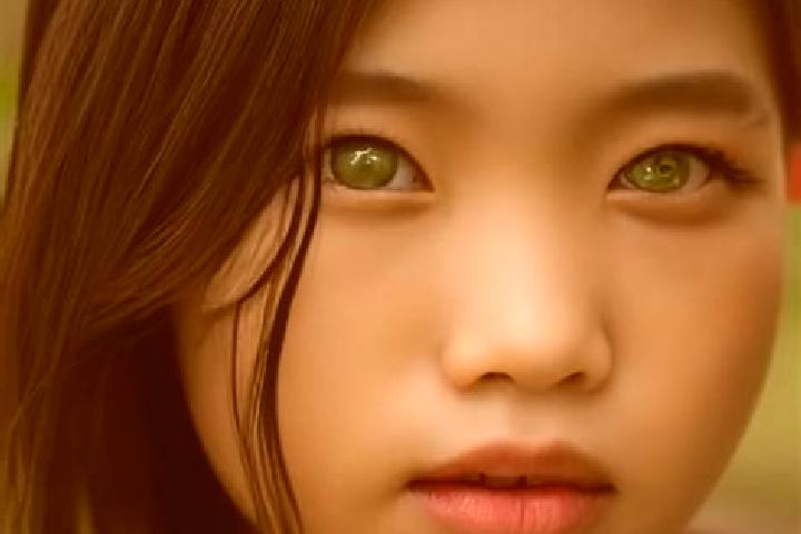 Zoe, 27, a black green-eyed asian companion based in Xiaodu. Offering Party Girl, Erotic Massage, Duos. Available for incall and outcall, day and evening dates.