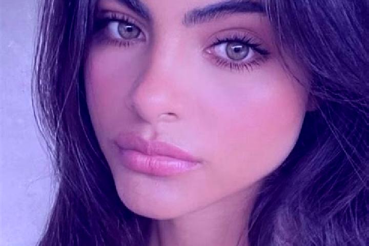Zoe, 27, a black hazel-eyed middle eastern companion based in Tzinacantepec. Offering Duos, Fetish, 69. Available for incall and outcall, day and evening dates.