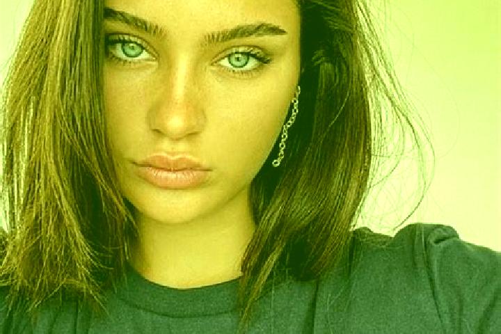 Zoe, 27, a brunette blue-eyed latina companion based in Hoheischweiler. Offering Massage, A-Level, Prostate Massage, Roleplay. Available for incall and outca...