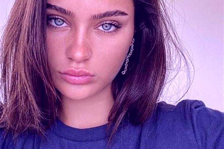 Zoe, 27, a brunette dark-eyed european companion based in Budenbach. Offering Duos, BDSM, CIM, Overnight, Roleplay. Available for incall and outcall, overnig...