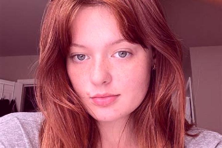 Zoe, 27, a red grey-eyed asian companion based in Padiyanallur. Offering 69, Tantra, Prostate Massage, A-Level. Available for incall and outcall, day and eve...