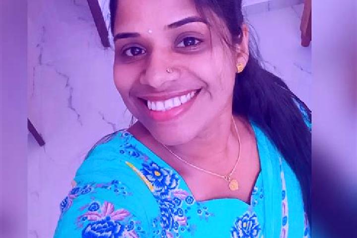 Zoe, 27 — Escort in Ramapuram, India
