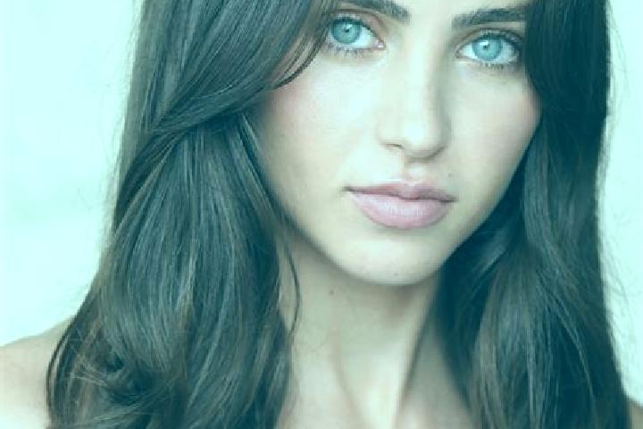 Zoe, 28, a brunette brown-eyed indian companion based in Masila. Offering Striptease, Roleplay, Party Girl, Prostate Massage, Couples. Available for incall a...