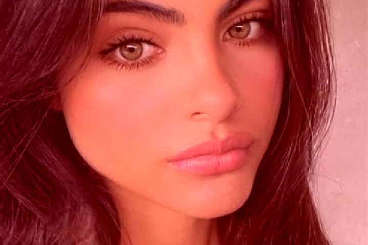Zoe, 29, a black hazel-eyed middle eastern companion based in Moylough. Offering Massage, Tantra, CIM. Available for incall and outcall, day and evening dates.